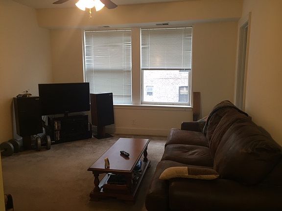 2nd image of 3727 N Pine Grove Ave APT 405