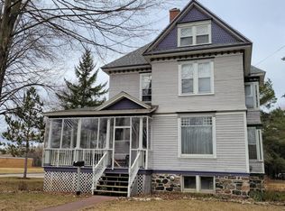 544 Cuyler St, Cheboygan, MI 49721