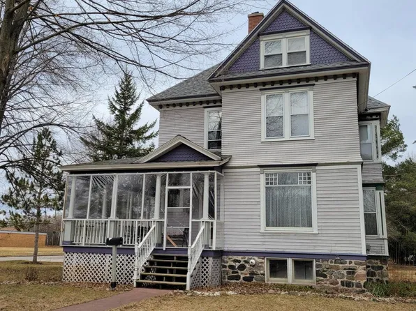 544 Cuyler St, Cheboygan, MI 49721