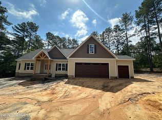 103 Shropshire Ct, West End, NC 27376
