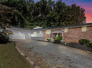 138 Nursery Ln, Butler, PA 16002