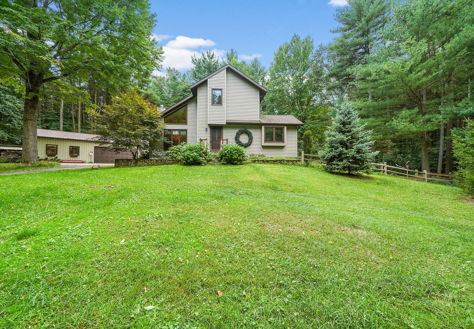 16385 Donnell Lake St, Vandalia, MI 49095 Zillow