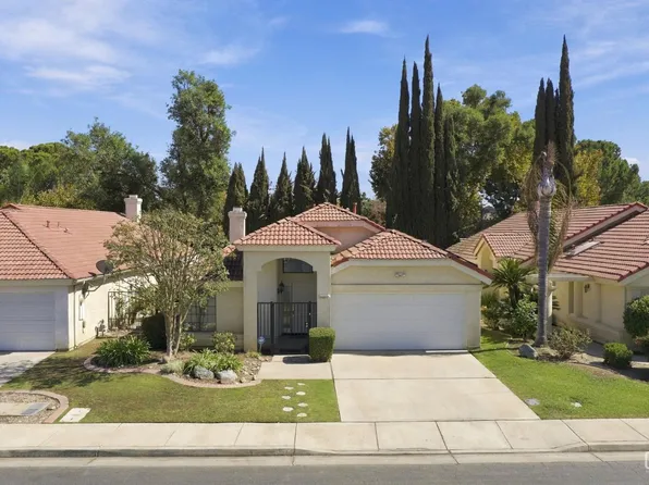 8221 Sheffield Ln, Bakersfield, CA 93311