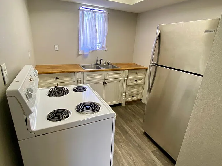1215 E Lemon St #131 — Photo 11