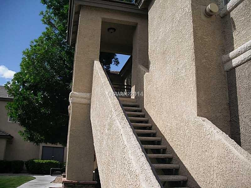 2nd image of 1608 Queen Victoria St Unit 203