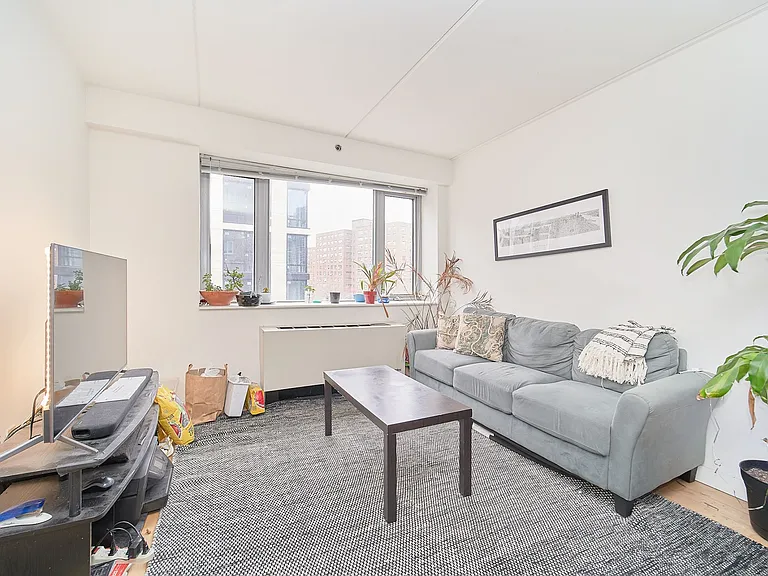 1810 3rd Ave #B6D — Photo 3