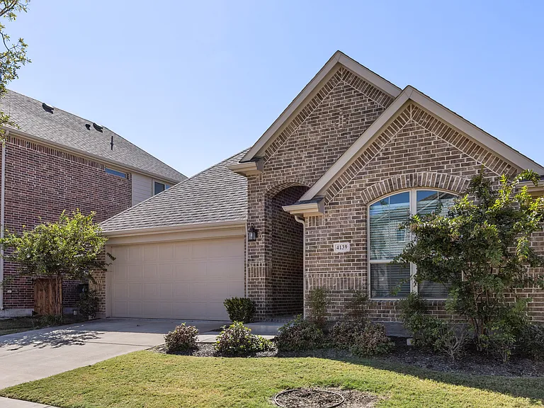 4139 Starlight Creek Ln — Photo 2