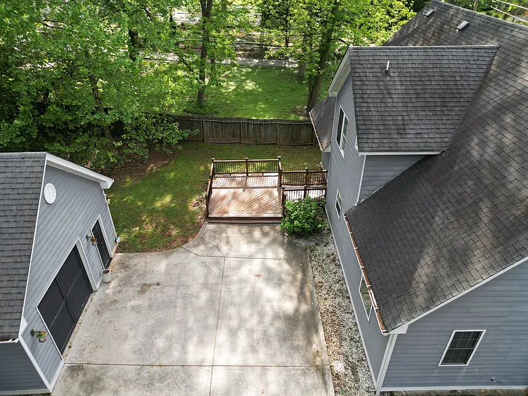 2038 East Dr — Photo 37