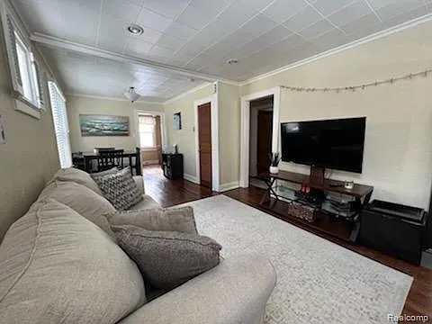 1244 Holland St — Photo 3