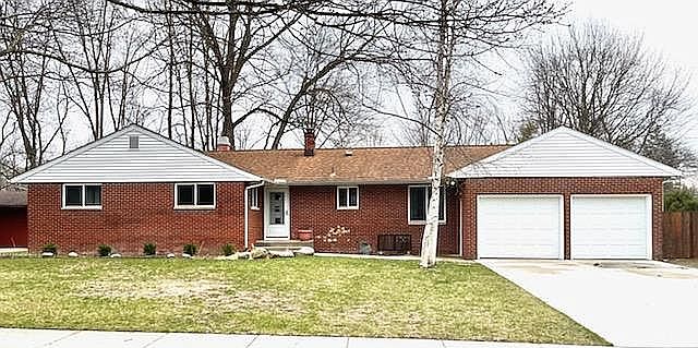 905 Crescent Dr Midland Mi 48640 Zillow