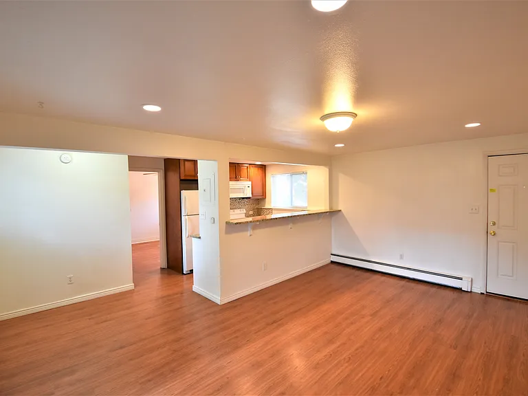 1920 19th St #2 — Photo 3
