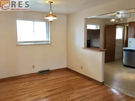 485 Elmira St — Photo 10
