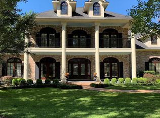 4 Sleepy Oaks Cir, Houston, TX 77024