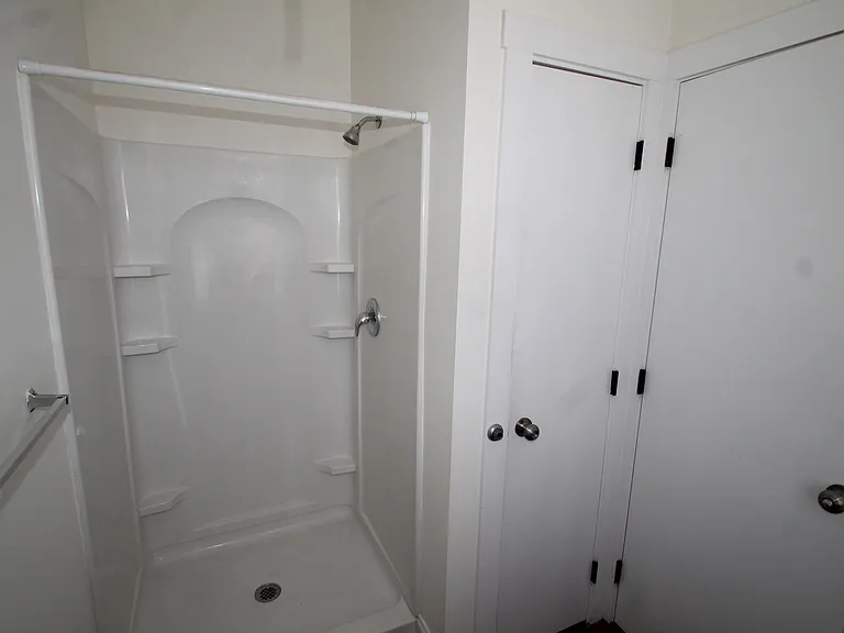 321 W 36th St #7 — Photo 5