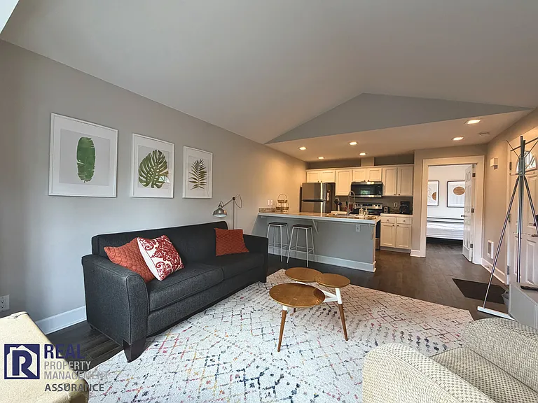 4511 SE 40th Ave #A — Photo 3