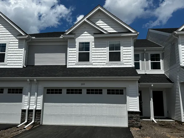 1921 Prospect Ln, Carver, MN 55315