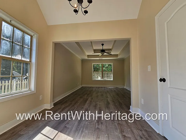182 Saddleridge Dr — Photo 12