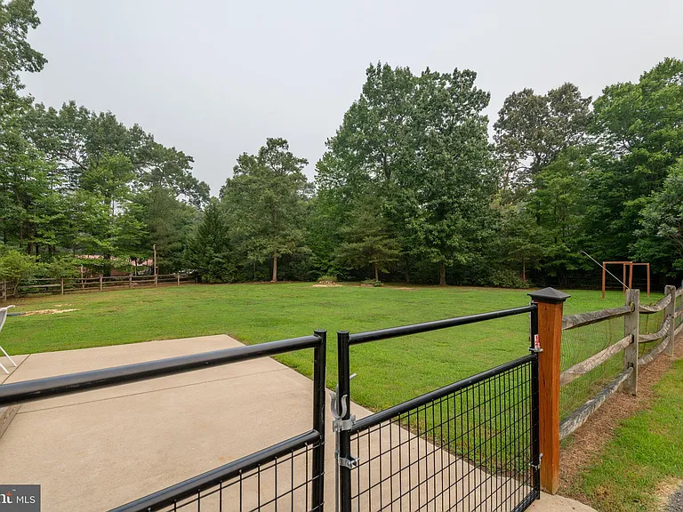 45170 Settlers Ln — Photo 34