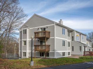 330 Sunderland Rd UNIT 35, Worcester, MA 01604
