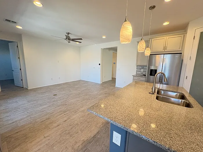 10237 E Iron Horse Trl — Photo 5