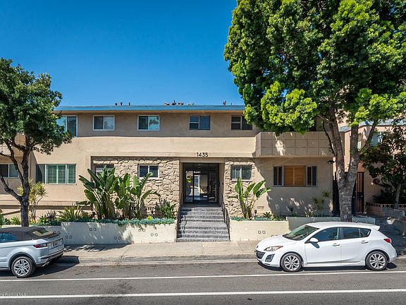 2nd image of 1435 N Fairfax Ave APT 7