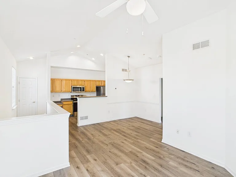 Botanica Cottages Apartment Homes — Photo 31