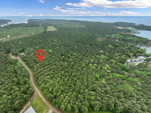 261 Private Road 8525, Broaddus, TX 75929