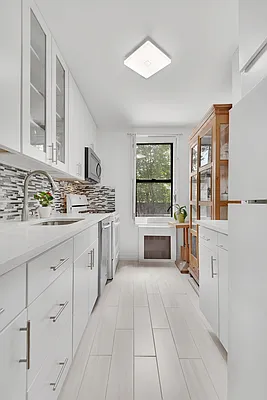 Sold by Corcoran | media 3