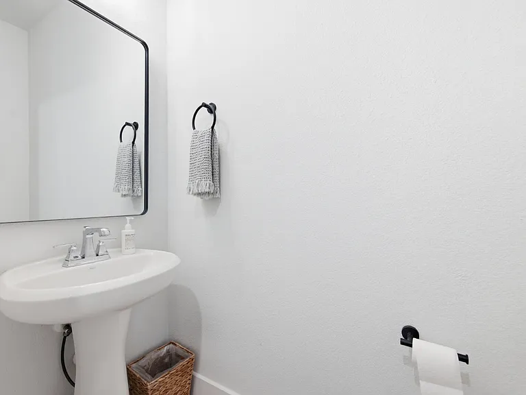 7712 Ellas Inlet Dr — Photo 33