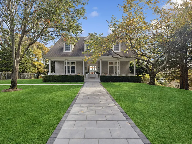 64 Three Mile Harbor Dr — Photo 4