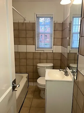 310 W Lexington Ave #B — Photo 7