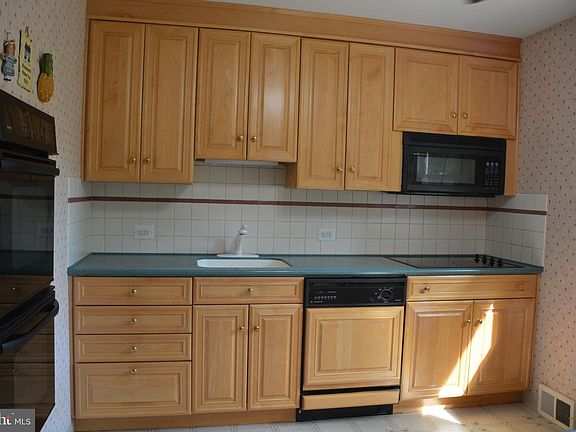 4th image of 3639 N Clearwater Ln