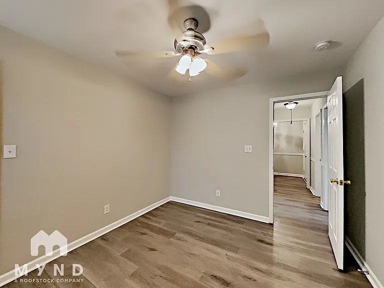 618 Kilbart Ct — Photo 14
