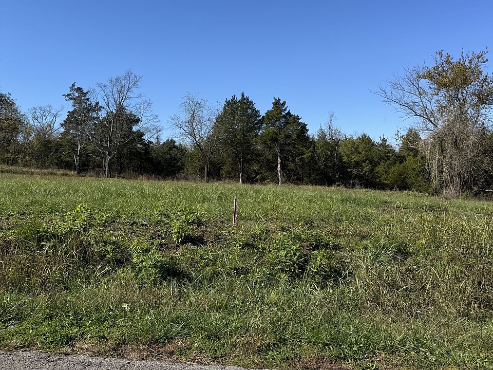 2nd image of 1551 E Stewarts Ln Lot 10