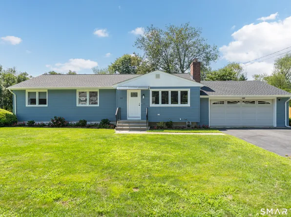 22 Victoria Drive, Branford, CT 06405
