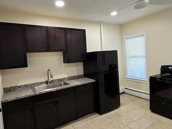 28 Grove St #A, Millbury, MA 01527