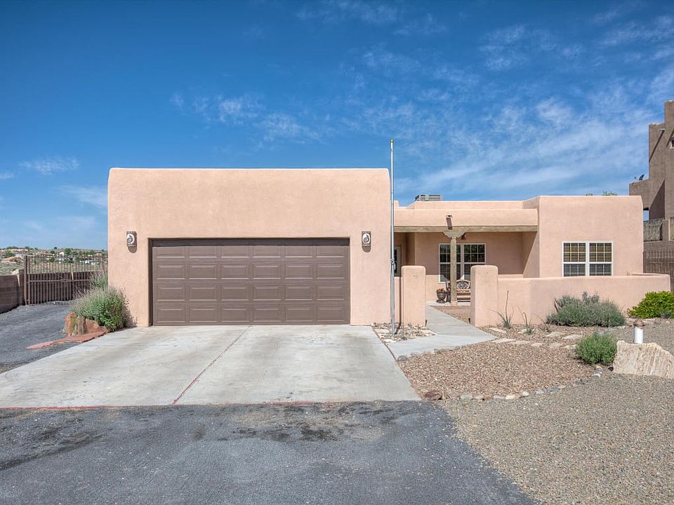 2005 Contreras Rd NE-1