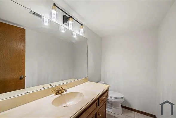 16318 Southampton Dr — Photo 28