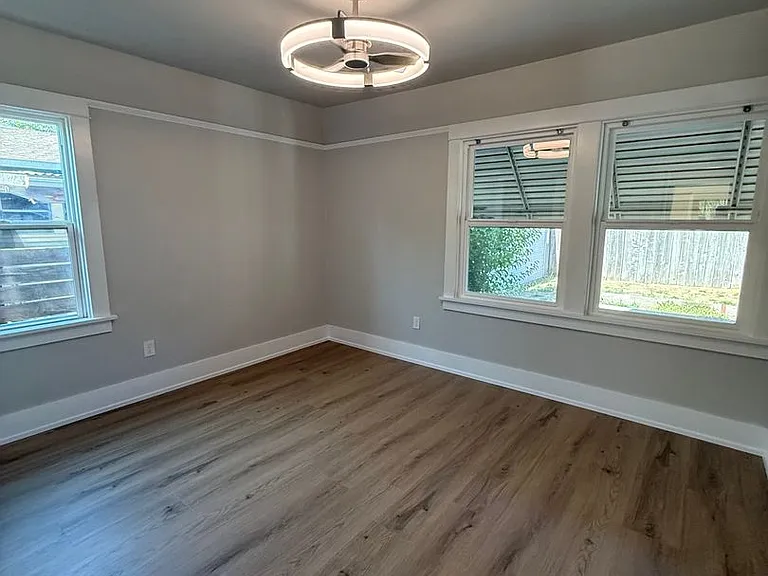 817 Wright St — Photo 10