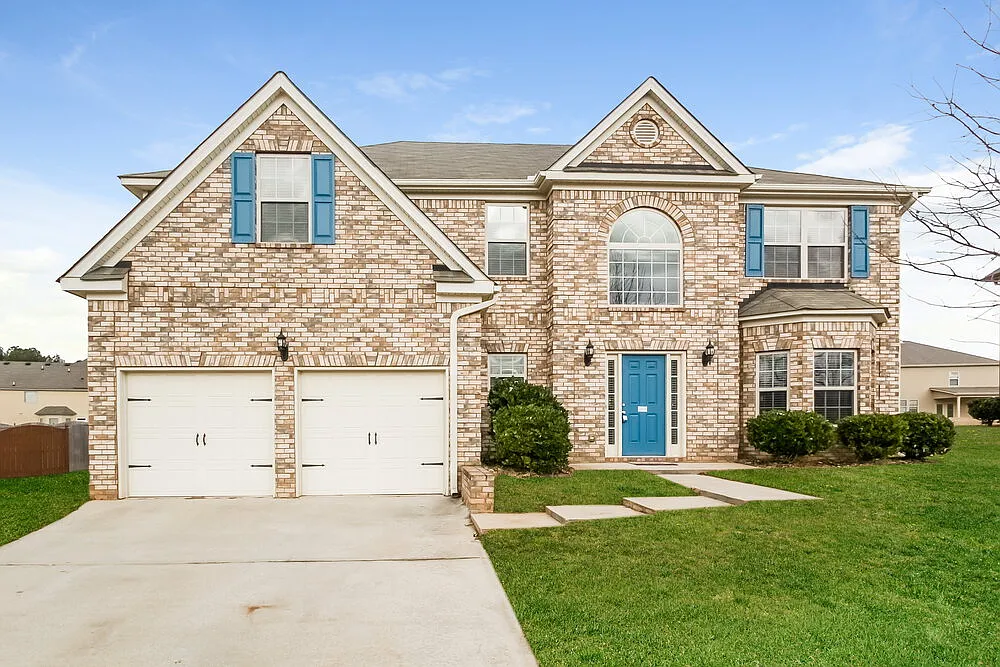 4 bed, 2.5 bath, 2868 sqft, $2,540 — Photo 1