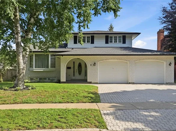 11 Tanera Cres, Saint Catharines, ON L2M 7J7
