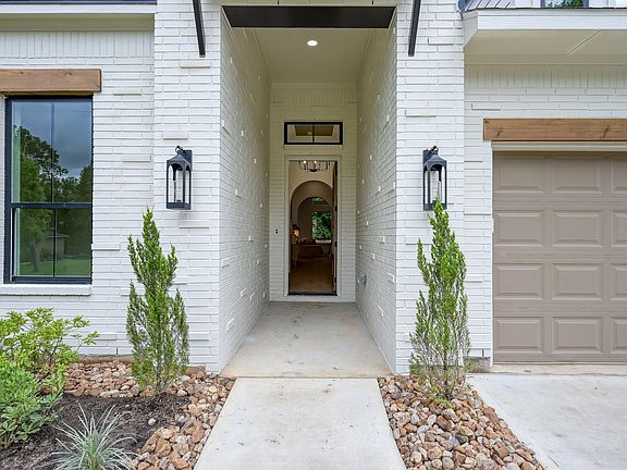4th image of 4945 Pleasure Lake Ln