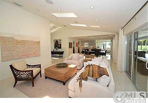 5th image of 4369 Live Oak Blvd
