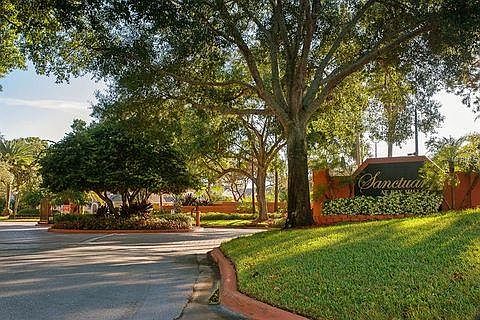 4th image of 7723 Sugar Bend Dr