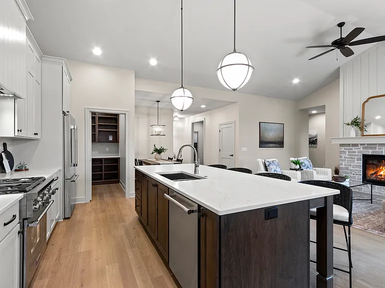 392 Farmhouse Ln — Photo 16
