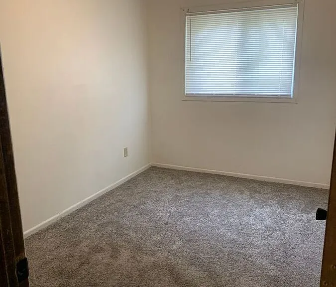 1430 Case Ave E #1 — Photo 17