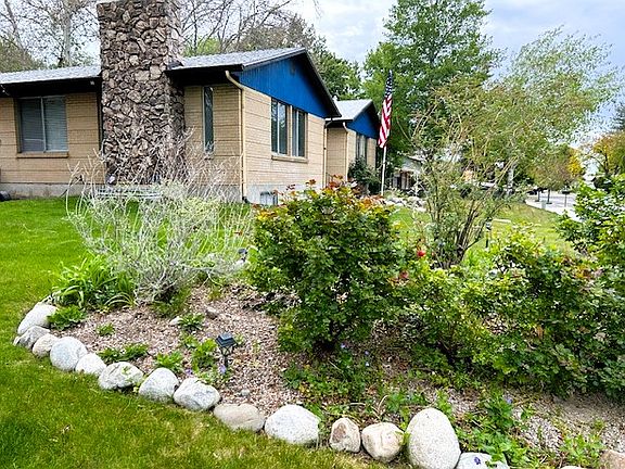 Front corner lot