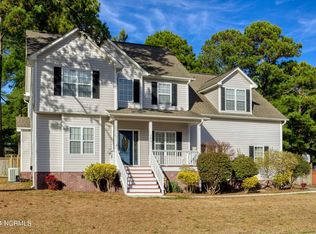 106 Creeks Edge Dr, Sneads Ferry, NC 28460