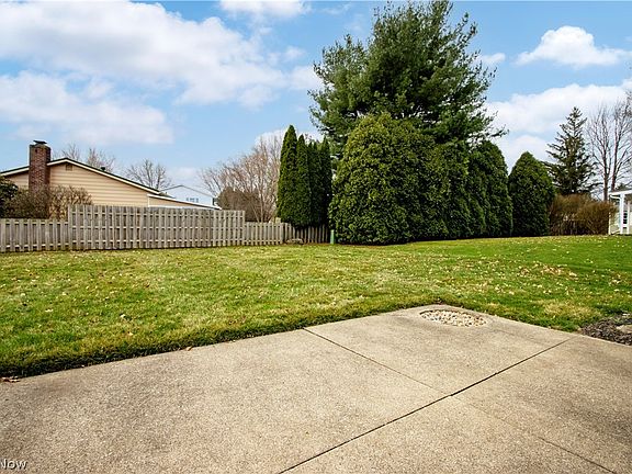 5th image of 437 Mather Hill Dr