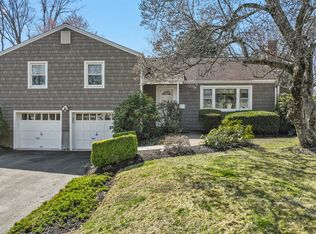 125 Haynes Rd, West Hartford, CT 06117